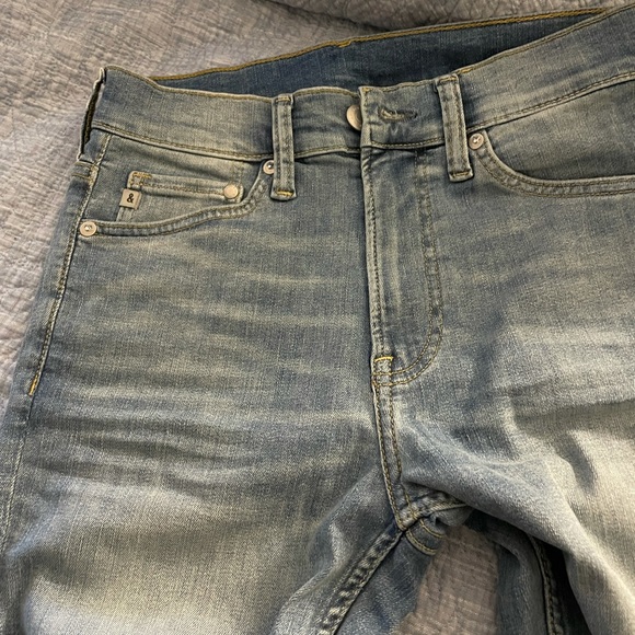 Skinny jeans, has some stretch . H&M - Picture 3 of 5